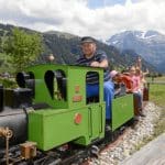 Zug fahren (Bild: © Lenk Simmental Tourismus - swiss-image.ch/Stefan Hunziker)